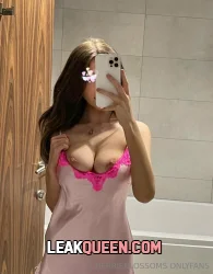cherrieblossoms Nude Leaked Onlyfans #2